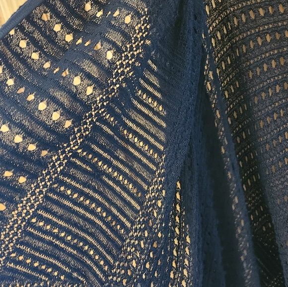 Womens Black Pointelle Knit BCBGMaxazria Waterfall Cardigan Sweater Size M/L - Picture 3 of 3